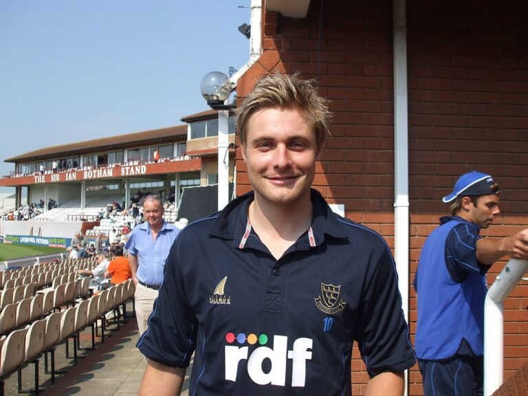 Luke Wright steps down as Sussex T20 captain
