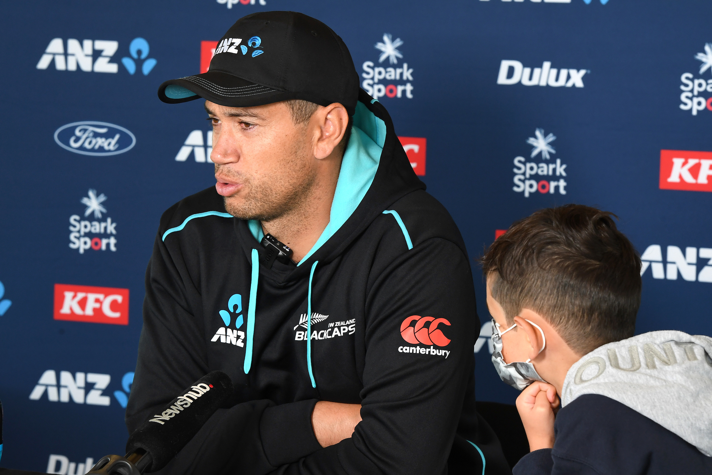 Ross Taylor bids emotional farewell