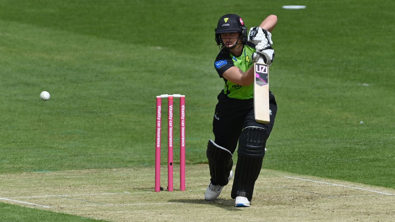 Danielle Gibson fires rapid fifty to help Western Storm quell Thunder