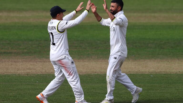 Dom Bess 79* in vain as Yorkshire Division One fate remains in balance