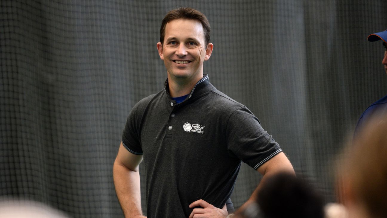 Shane Bond appointed MI Emirates head coach