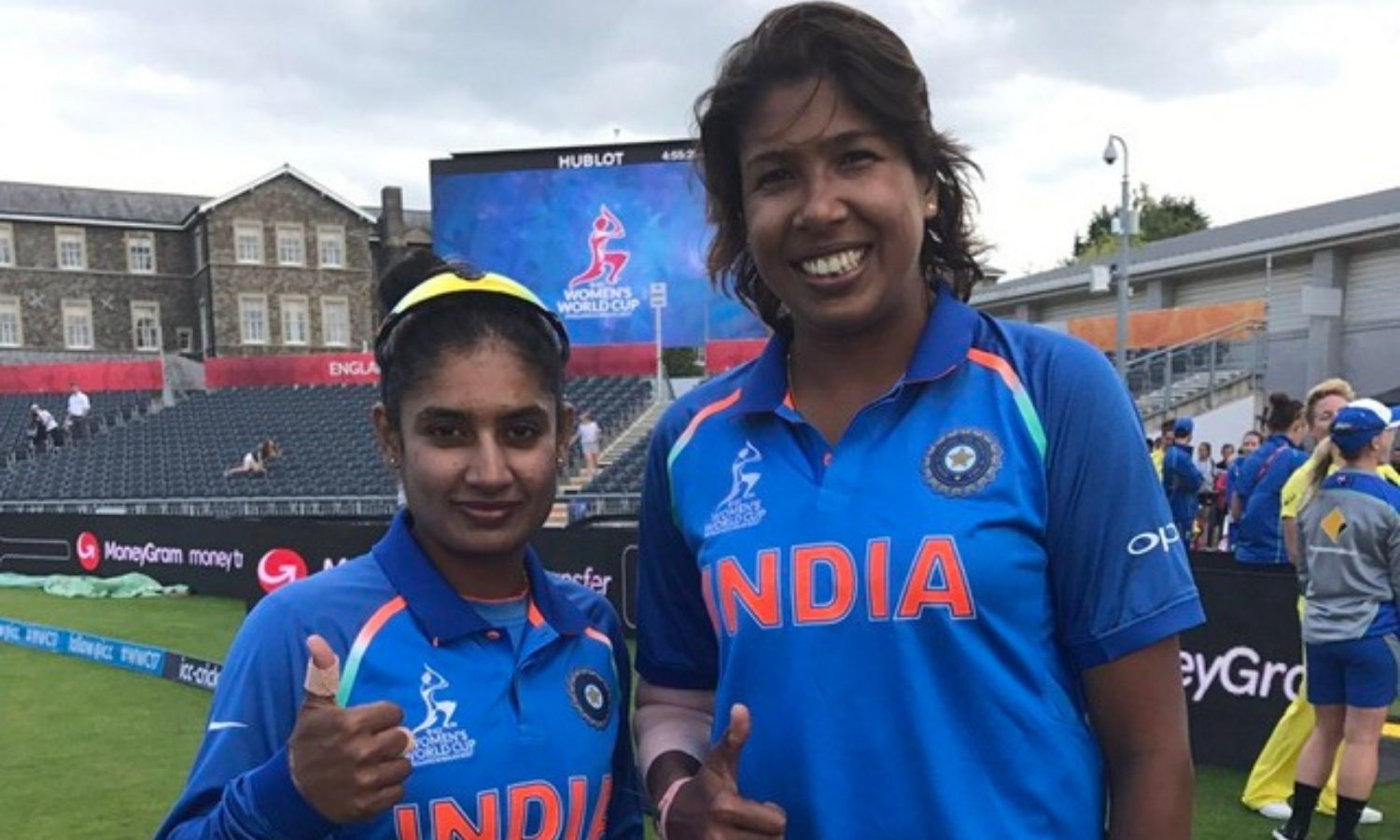 She would spit fire even while bowling at me in nets: Mithali pays tribute to longtime teammate Jhulan