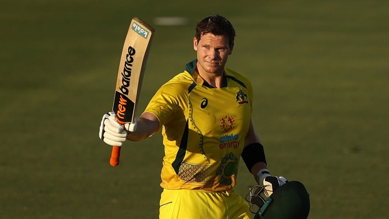 Smith moves through the gears with century to lift Australia to strong total
