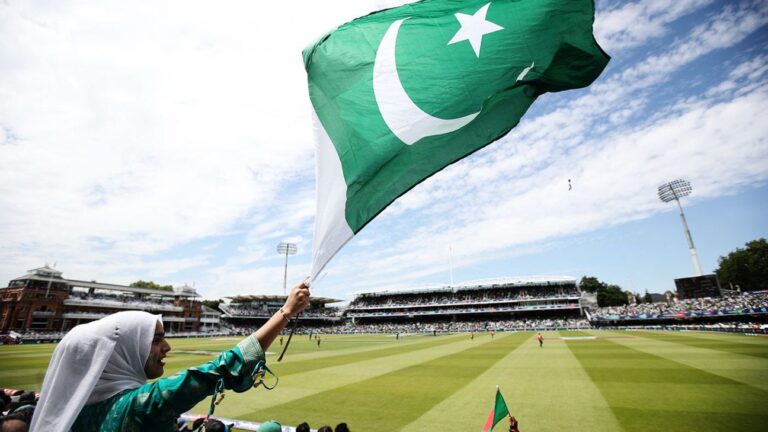 All-round Royals script thumping win over Sharks to clinch inaugural PJL