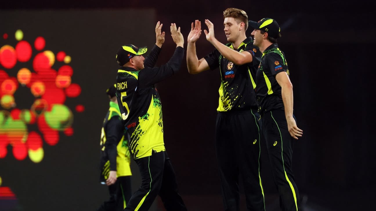 Cameron Green called up after golf injury rules Josh Inglis out of T20 World Cup