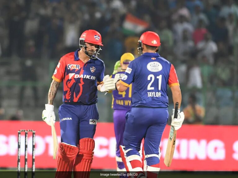 India Capitals vs Bhilwara Kings, Legends League Cricket 2022 Final Live Score Updates: Bad Light Stops Play, Bhilwara Kings Need 212 To Win vs India Capitals | Cricket News