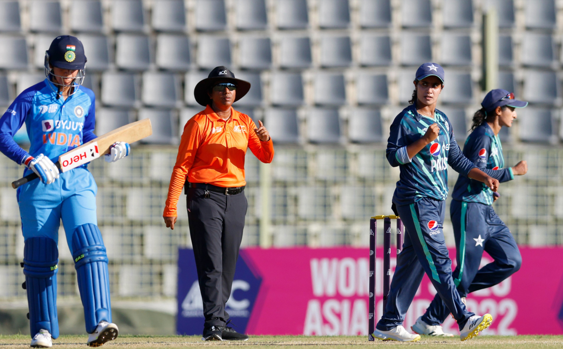 Pakistan bounce back from Thailand defeat by beating India