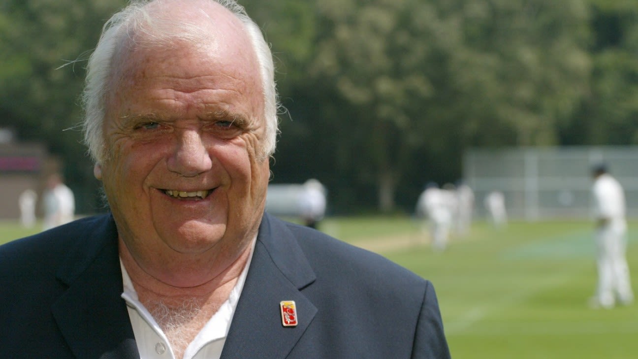 Robin Marlar, former Sussex captain and Sunday Times correspondent, dies aged 91