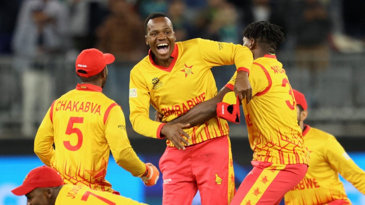 T20 World Cup: Zimbabwe Edge Pakistan By A Run In Last-Ball Thriller | Cricket News