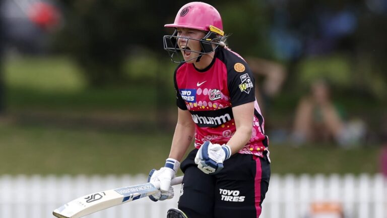 Healy ton helps Sixers pip Scorchers in a thriller