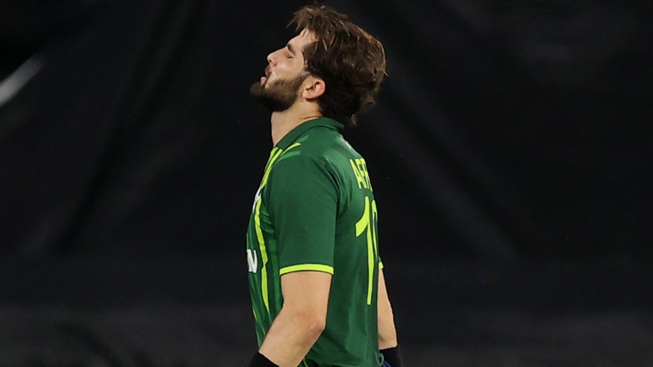 Shaheen Afridi likely to miss England, New Zealand series after aggravating knee injury
