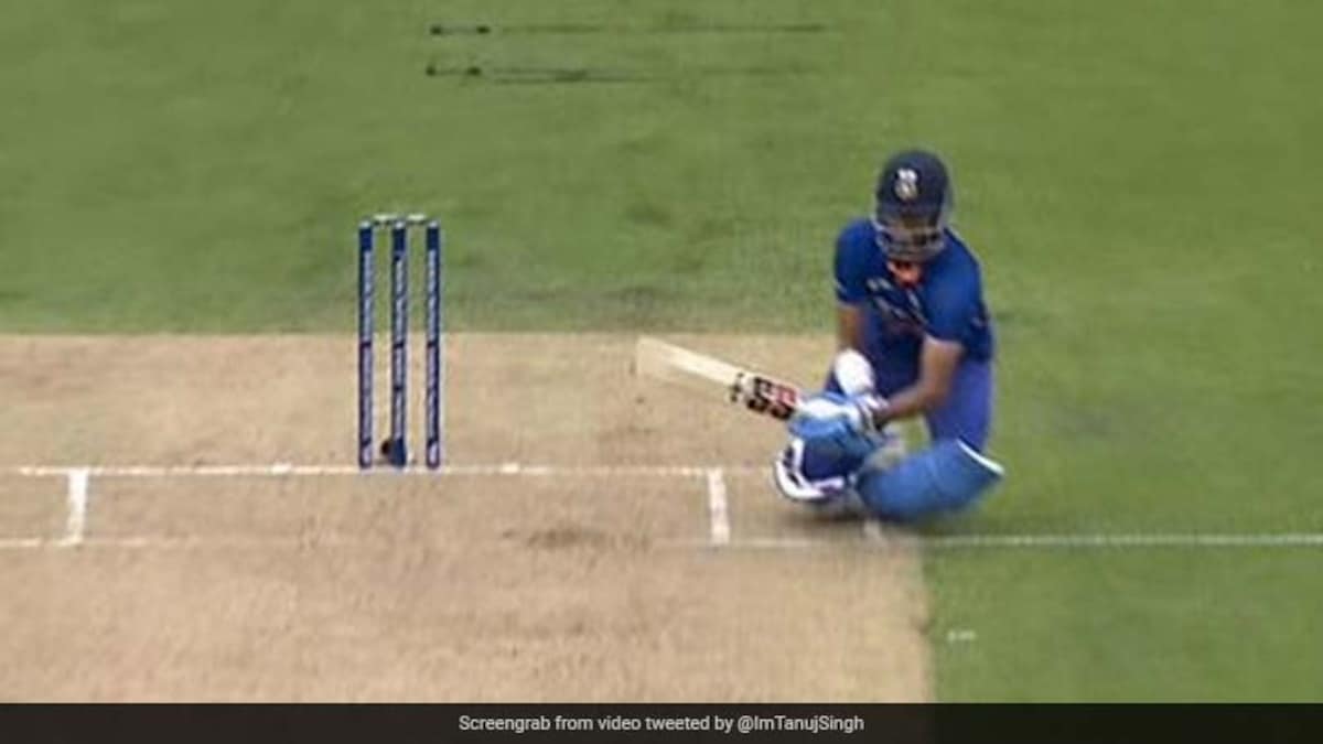 Watch: Washington Sundar Stuns Cricket Fanatics With Exquisite Scoop Shot Off Matt Henry In 1st ODI | Cricket News