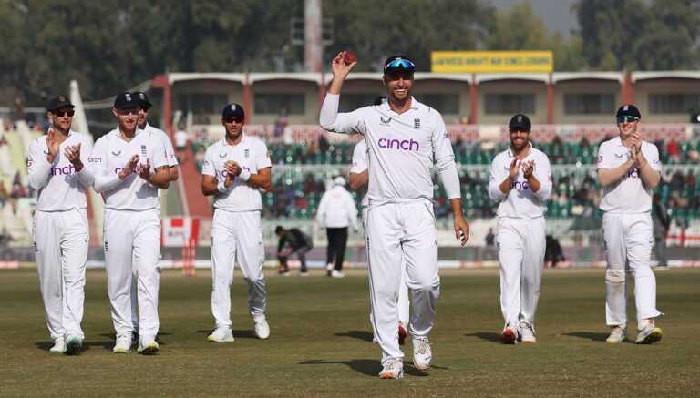 England lose two in pursuit of quick runs after Jacks’ six-for