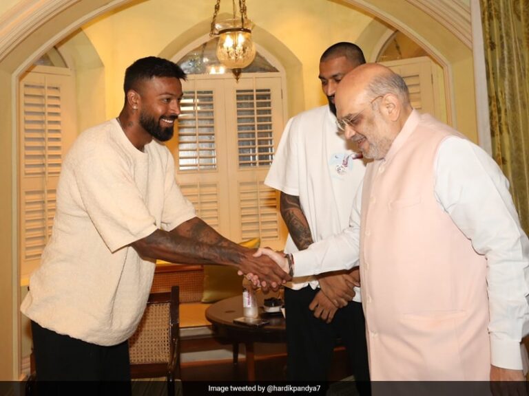 Hardik Pandya Meets Home Minister Amit Shah Ahead Of Sri Lanka Series. See Pics | Cricket News