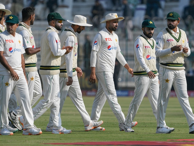 Pakistan vs England, 3rd Test, Day 3 Live Score Updates: Pakistan Eye Solid Start After England Take Narrow Lead | Cricket News