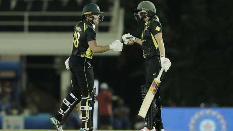 Perry and Harris heroics propel Australia to series lead