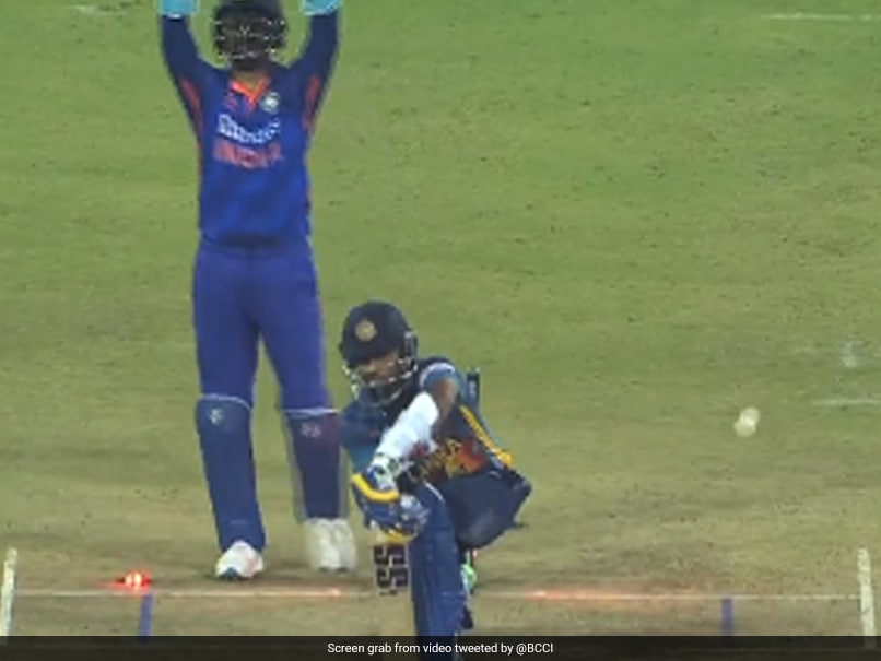 Watch: Kuldeep Yadavs Stunning Delivery Bamboozles Dasun Shanaka In 3rd ODI