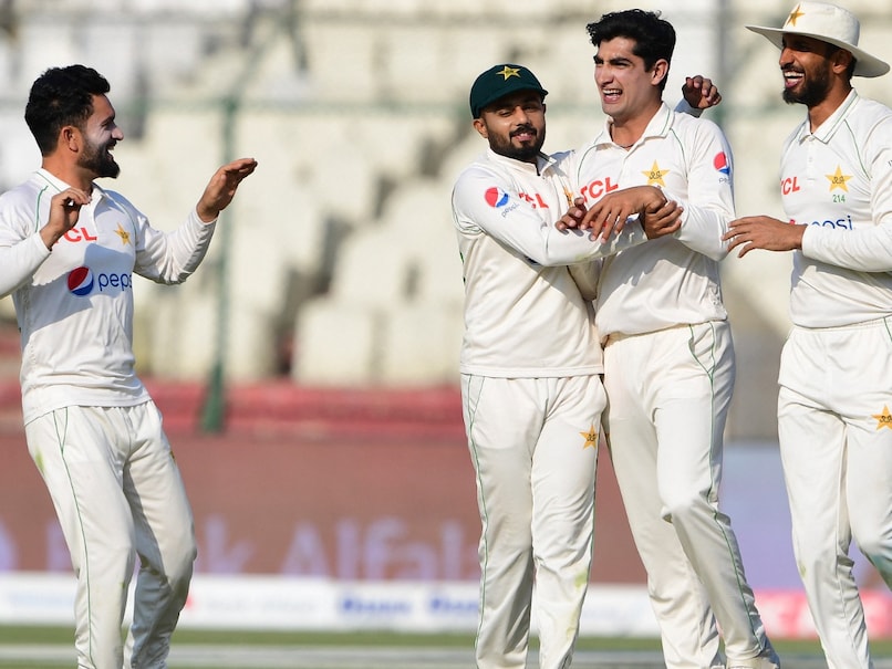 Pakistan vs New Zealand: Well Set Tom Latham Has No Answer To Naseem Shah's Thunderbolt | Cricket News