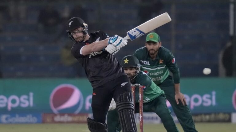 Whirlwind Phillips knock seals thrilling series win for NZ against Pakistan