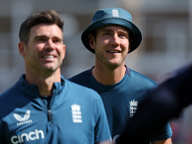 James Anderson's 3-Word Reaction When Informed Of Stuart Broad's Retirement | Cricket News