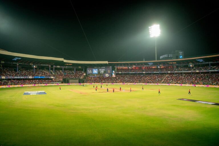 IPL 2024 – Match 62: RCB vs DC Pitch Report of M.Chinnaswamy Stadium With Stats and Records • ProBatsman