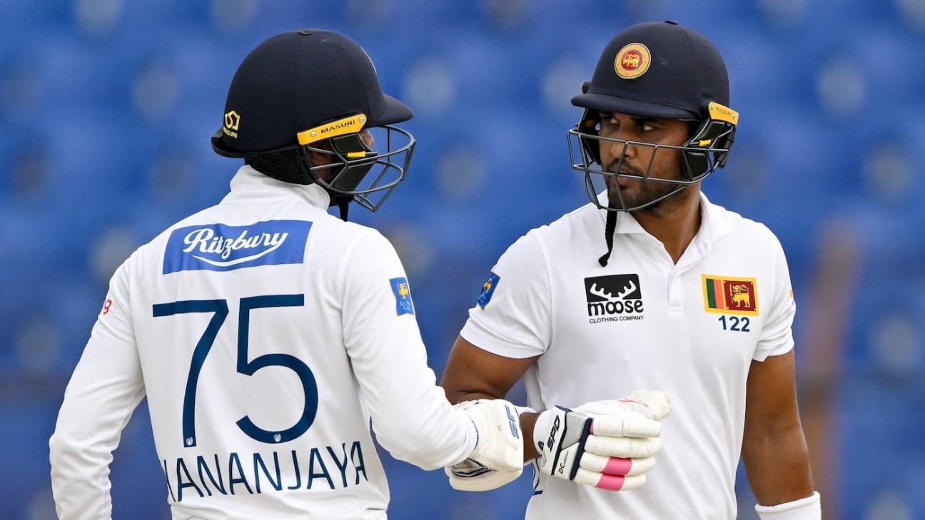 Dinesh Chandimal leaves Chattogram Test for 'family medical emergency'