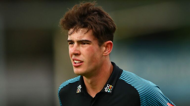 Worcestershire to wear ’33’ on playing shirts in memory of Josh Baker