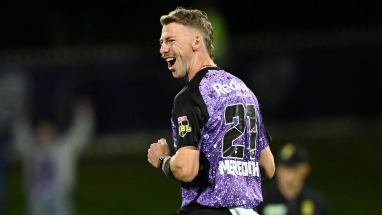 Riley Meredith joins Somerset for Blast campaign