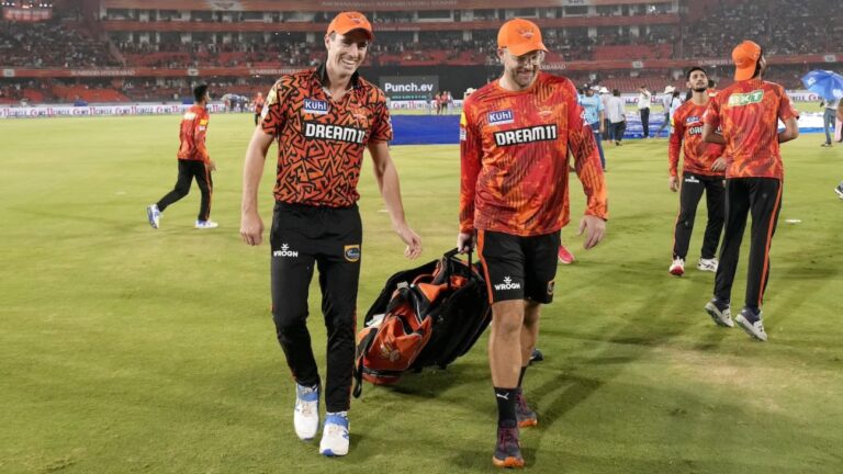 Sunrisers qualify for playoffs after washout against Titans