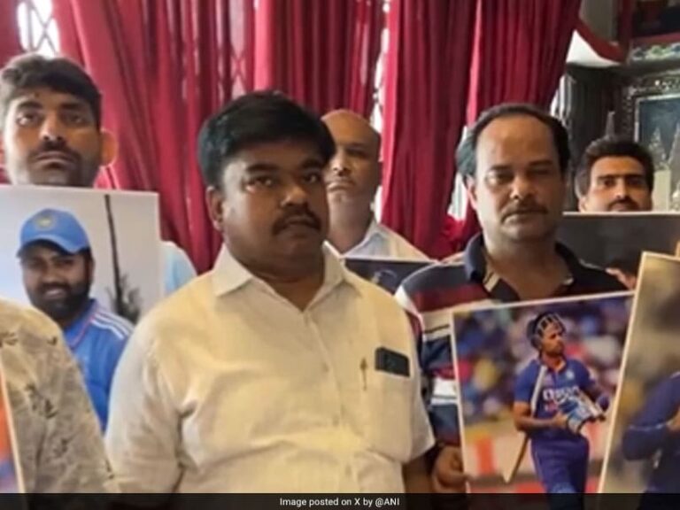 Cricket Fans In Kanpur Offer Prayers For Team India Ahead Of T20 World Cup Final vs South Africa | Cricket News