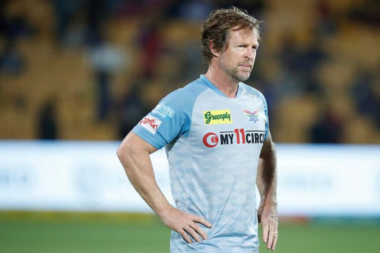 Jonty Rhodes Likely to Join Team India as Fielding Coach – Report • ProBatsman