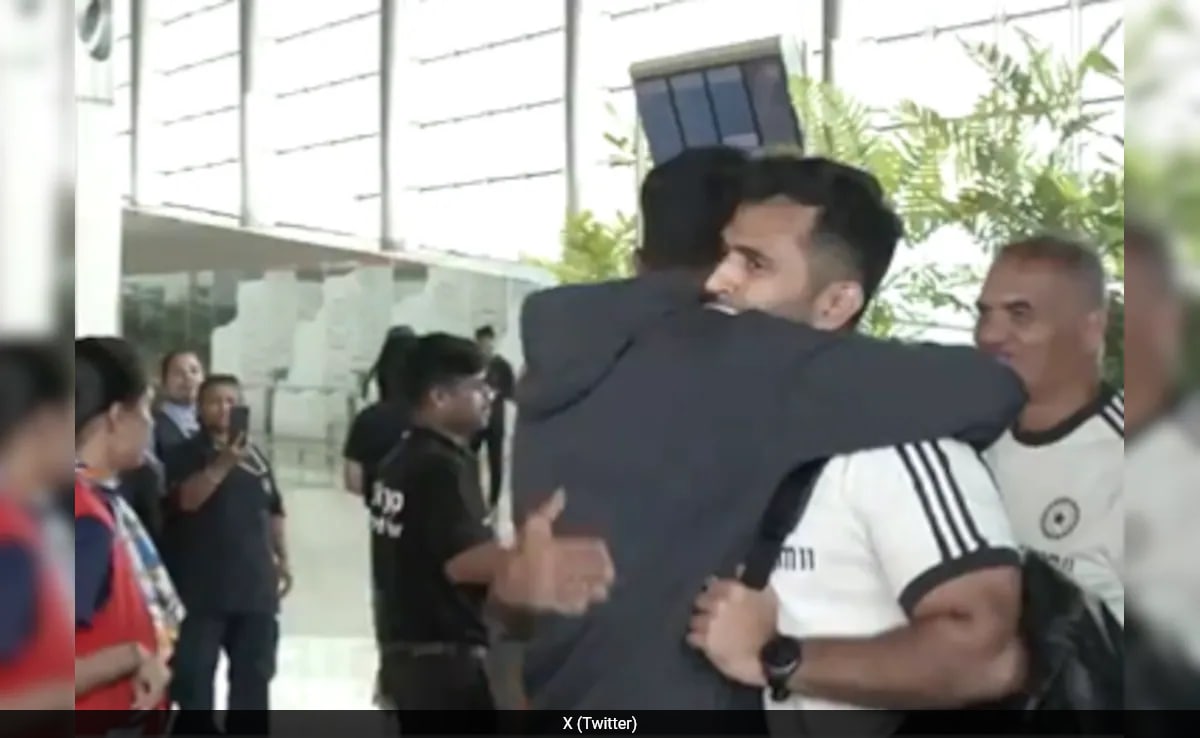 Hardik Pandya Hugs Abhishek Nayar As Team India Leaves For Sri Lanka. Watch | Cricket News