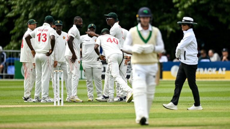 Ireland, Zimbabwe go toe to toe on error-strewn day