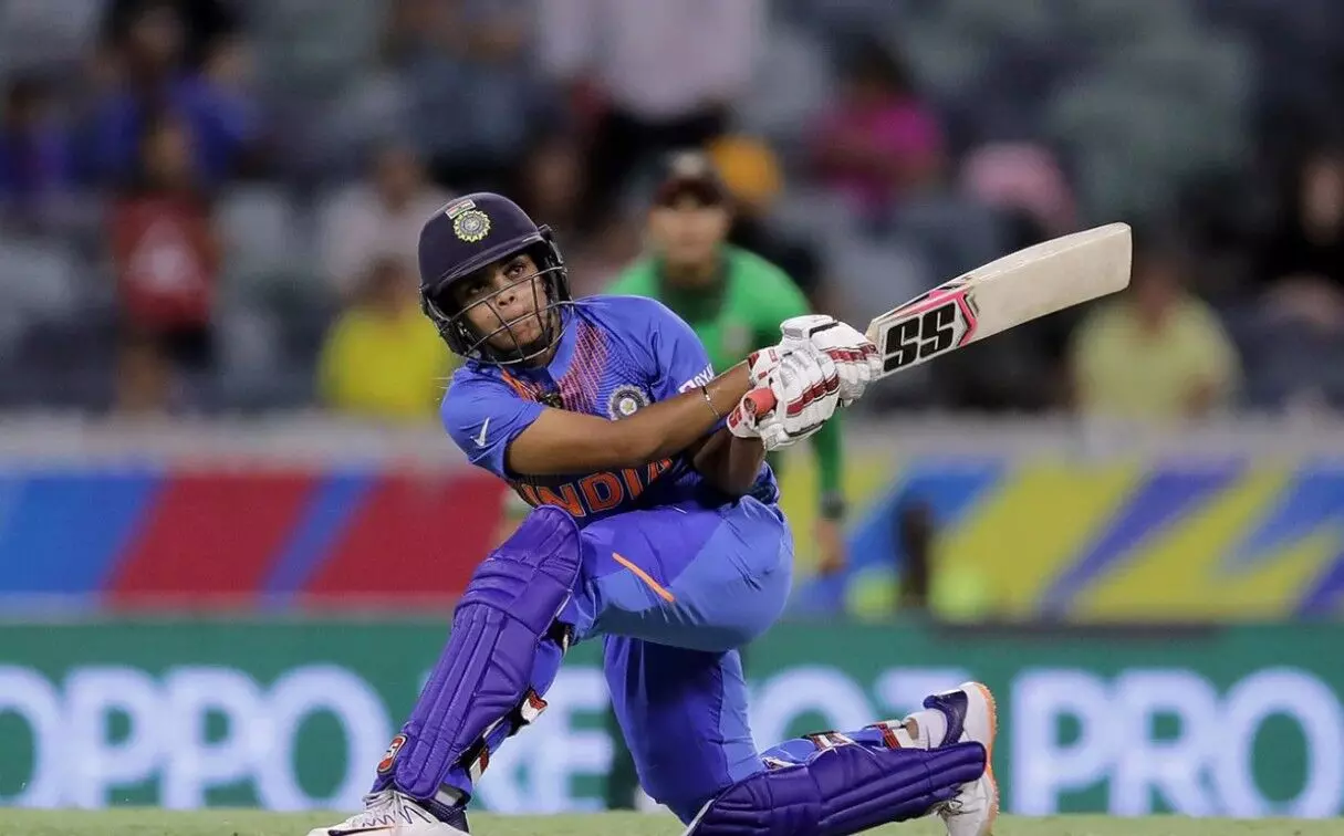 Veda Krishnamurthy calls time on cricket career