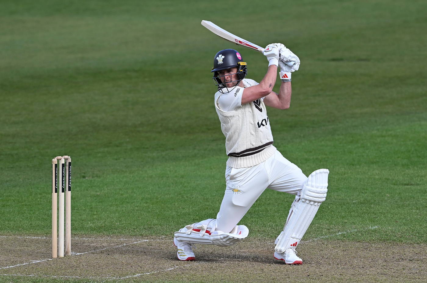 Foakes, Lawes Record Stand Rescues Surrey From Trouble