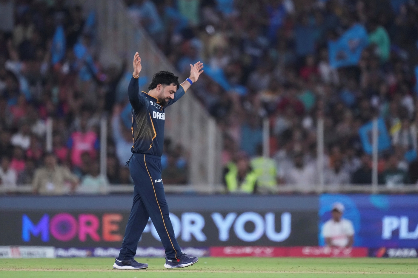 Gill Absent As Royals Bat First Against Titans