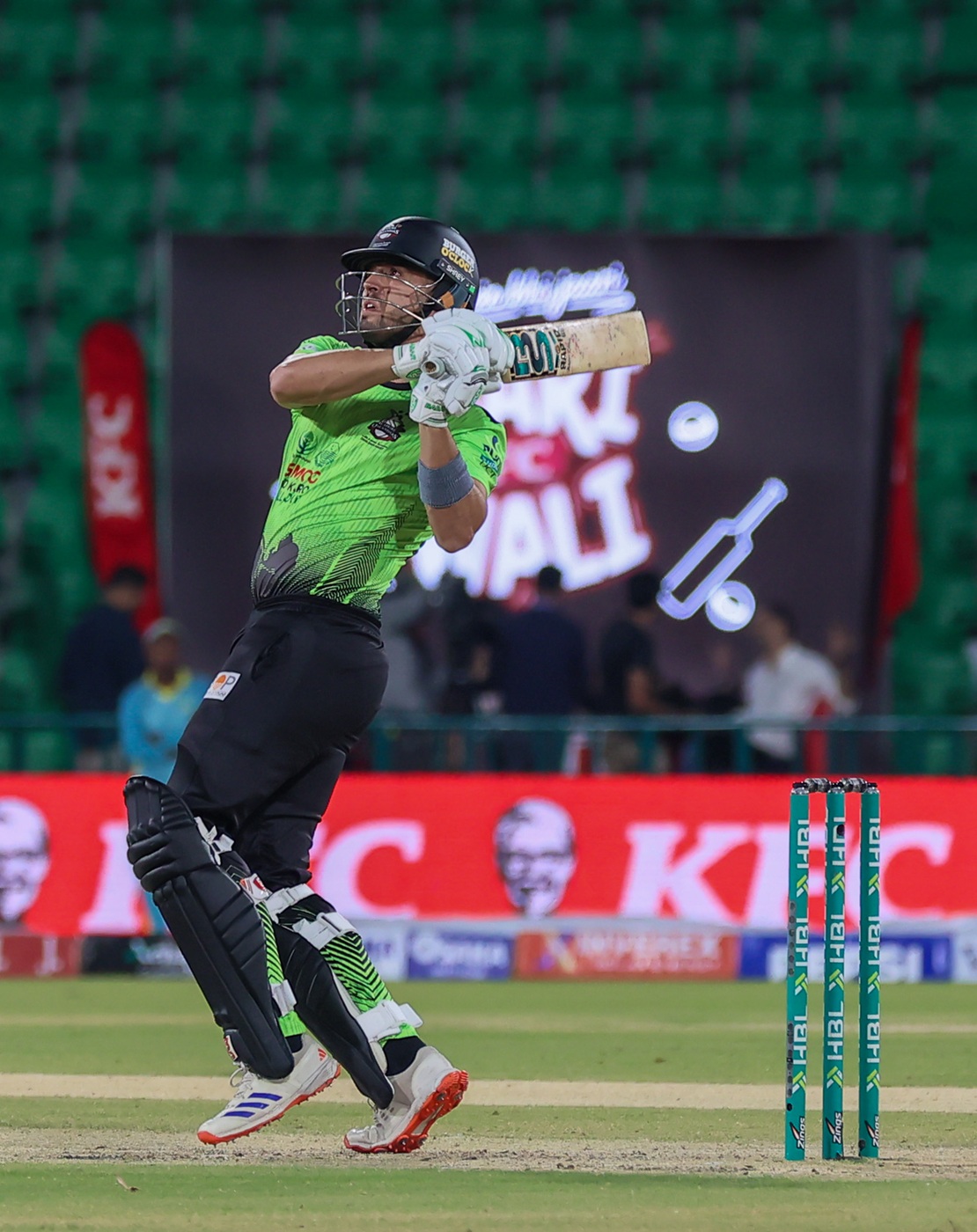 Naeem, Emon Lead Qalandars To Rain-Hit Victory