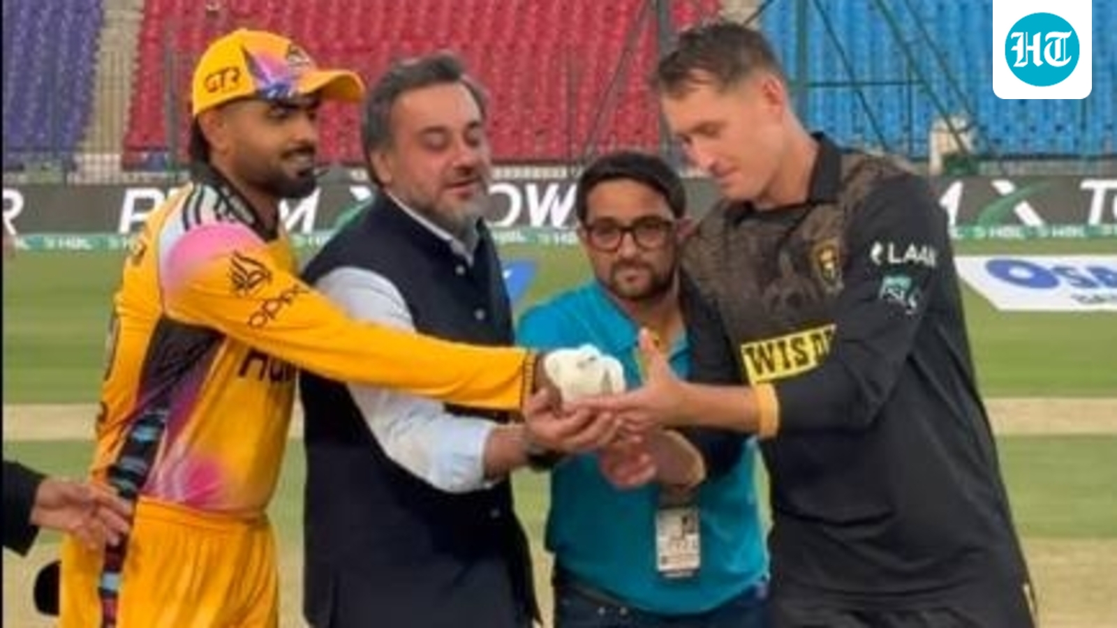 PSL Peace Gesture Becomes Internet Meme Gold