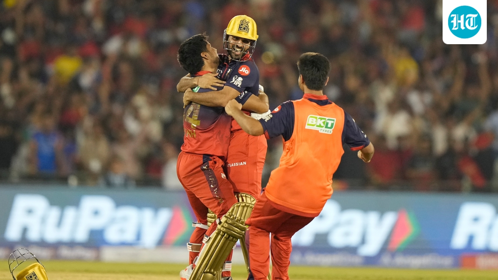 Bhuvneshwar Kumar's Last-Ball Six Stuns Mumbai Indians