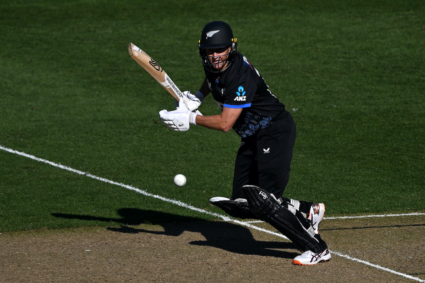 England Bowl First As New Zealand Experiment With Bates