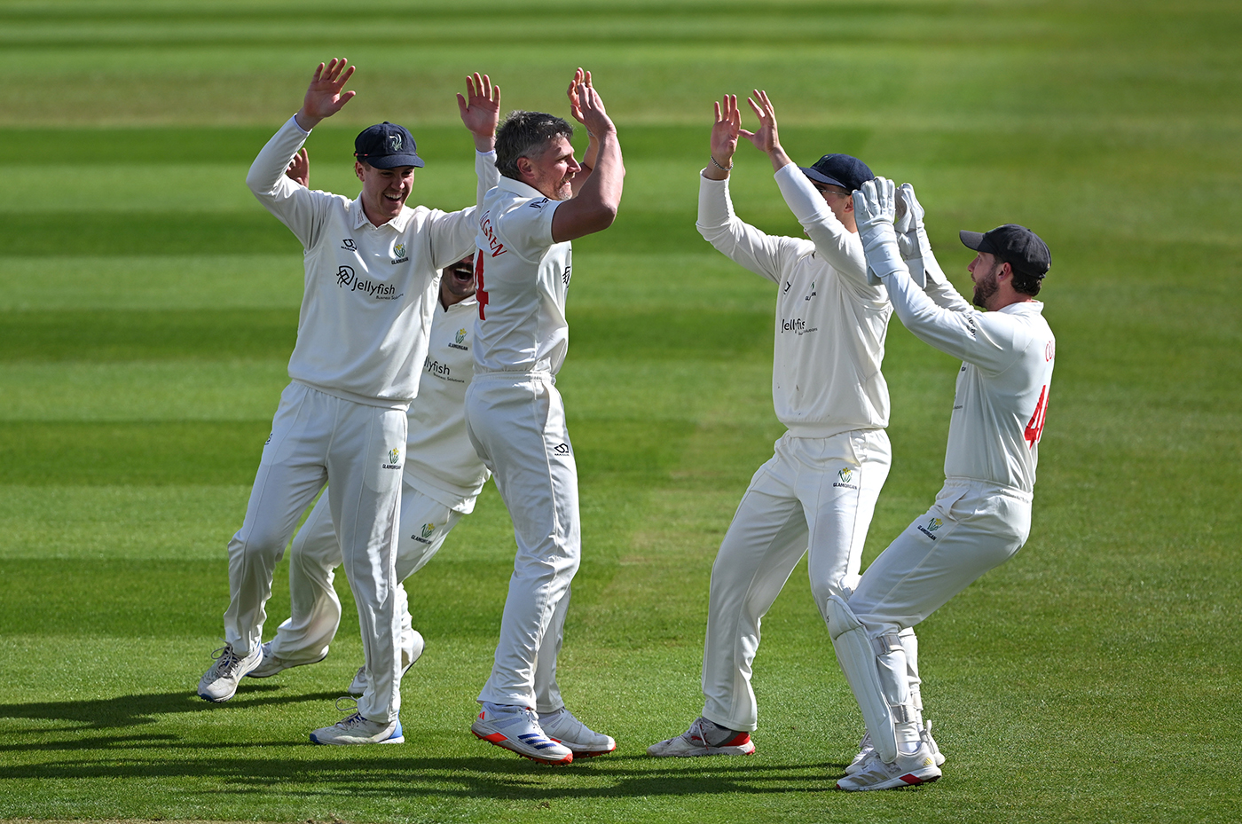 Glamorgan Seamers Dominate Damp Birmingham Conditions