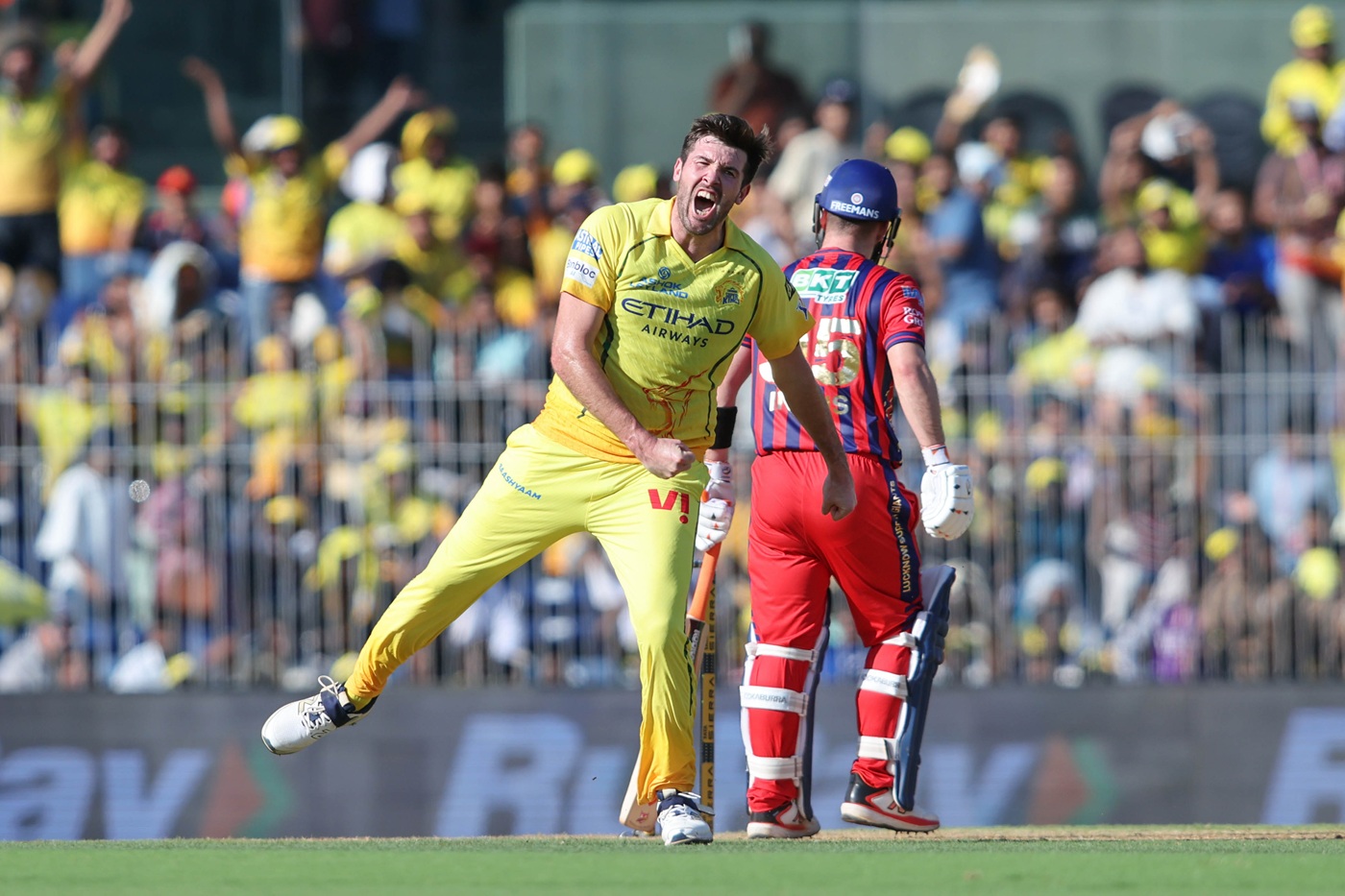 Overton Finds Middle Overs Sweet Spot After Powerplay Struggles