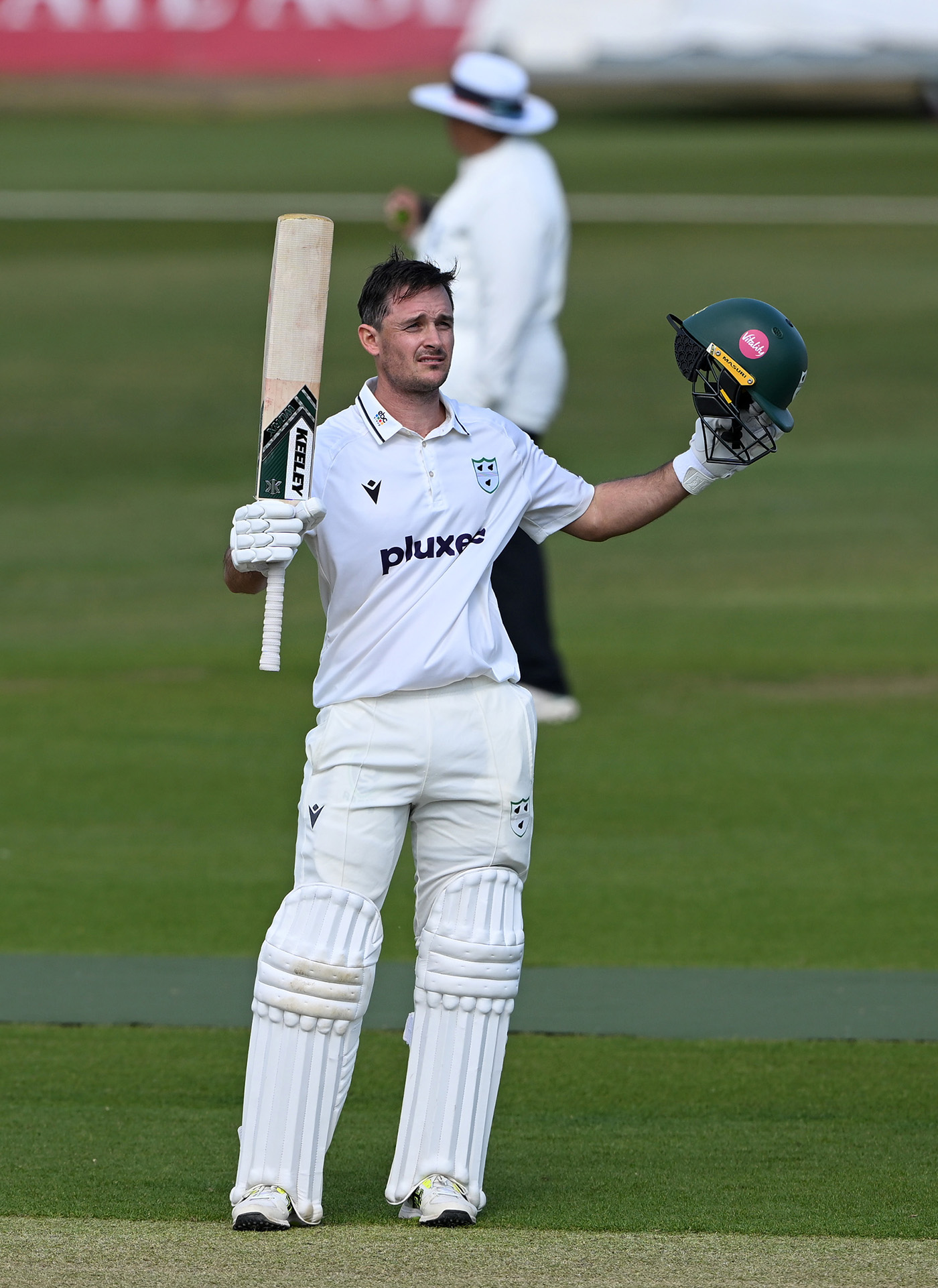 Roderick, Hannon-Dalby's Record Stand Rescues Worcestershire
